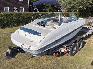 19' Rinker 2012 196 Captiva 3 