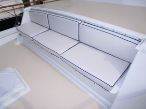 MY ALIBI 40 Bow Seat 