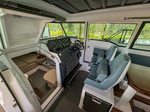 2022 Axopar 37 XC Cross Cabin Brabus 29 