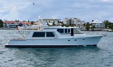 Six C One II 1 62-2000-Offshore-Yachts-Pilot-House-01