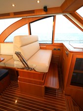 REMEDY 21 Companion Settee 