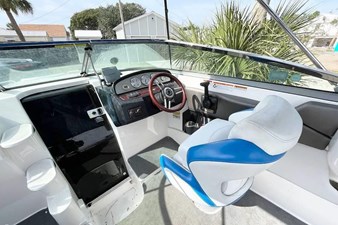 2008 Regal 2250 Cuddy 21 