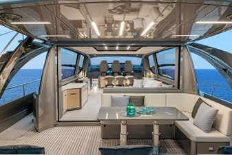 SILVER BULLET 8 01) Pershing 8X_16_SILVER BULLET_Exterior_5