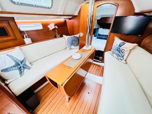 2000 Beneteau 311 15 