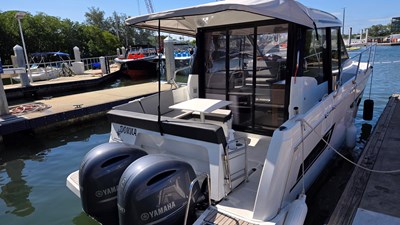 2019 Jeanneau NC895 1 