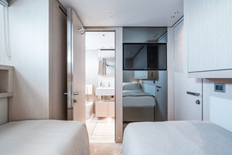 Ami 32 Ami -  Twin Cabin