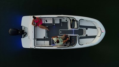 Bayliner VR4 44 