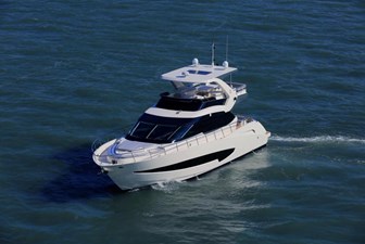 Aquitalia 68 3 PS Bow