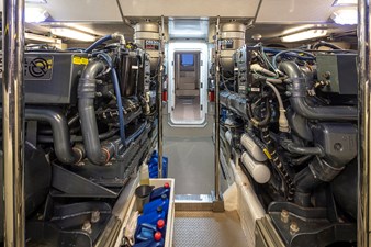 SEA SPUR 58 Engine Room