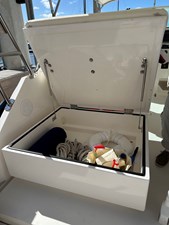 LUNA 14 LUNA, 2013 Hunt Yachts Harrier 36: Settee Storage