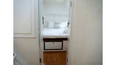 2017 Voyage Yachts VOYAGE 480 18 