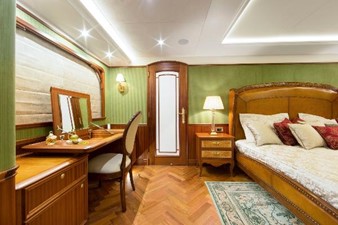 121 ft Explorer 37 22 