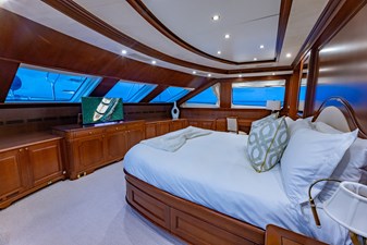 NAMASTE 9 Main Deck Master Stateroom