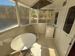 LITTLE LADY 68 Enclosed Aft Deck