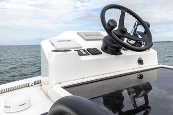 28' Caymas 281HB Center Console 37 