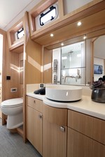 ARMONEE 19 VIP bathroom