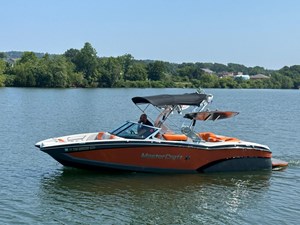 2015 Mastercraft X23 9 