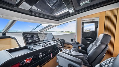 Woodever 28 29_2013 80ft Sunseeker Predator WOODEVER