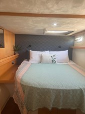 2009 Fountaine Pajot Cumberland 46  14 Master bed 