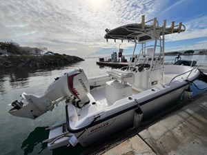 2007 Boston Whaler 190 Outrage 2 
