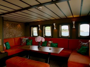 Spirit of Ginette 5 Saloon