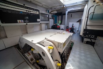 TENDER OWL 48 SeaKeeper Gyro Stabilizer 