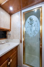 JUST DIVINE 25 61_tollycraft_just_divine_forward_head3