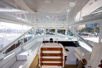 ENCHANTRESS 53 