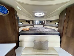 - 33 34_2016 33 Monterey 335 Sport Yacht