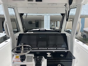 2018 Everglades 335 Center Console 19 