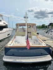 TARA JEANNE 11 TARA JEANNE, 2000 Morris Wolf Class 44: Transom