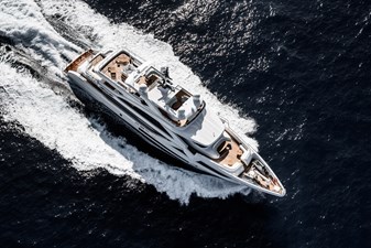 #6 MAJESTY 140 26 26Majesty 140 - Profile (Aerial)