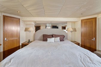 ER 31 32_2000 65ft Pacific Mariner 65 ER