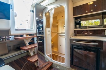 DIGGERS 15 Cabin Facing Port