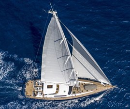 LADY 8 9 Sailing2