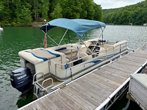 02 Bennington 257L Pontoon NLSQ 1 