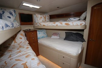 - 22 23_2006 80ft Hatteras 80 Motor Yacht