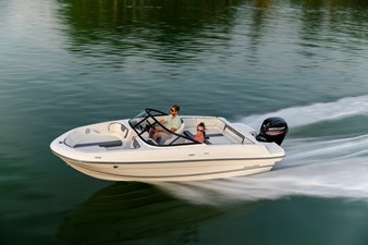 Bayliner VR4 1 
