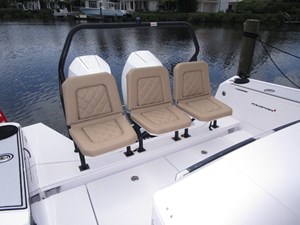 T/T GRACE 30 Folding transom seats