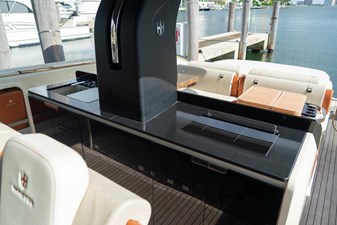 Montenegrina 42 Entertainment