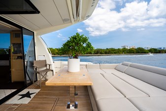 2019 Prestige 590S 18 