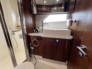 SUNSEEKER PREDATOR 57 4 Master Head