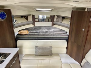 - 34 35_2016 33 Monterey 335 Sport Yacht