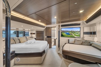 Azimut 25 