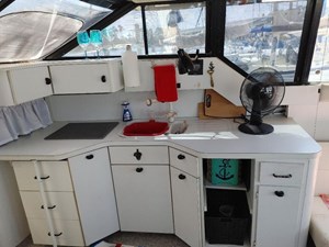 1989 Mainship 35 Mediterranean 17 