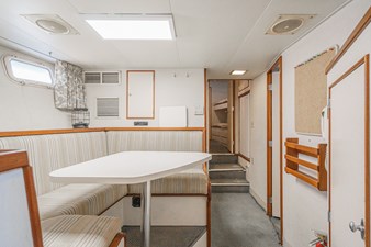 1984 Burger Raised Pilothouse 48 Crew  Dinette Area