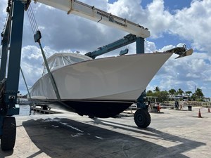 43' Jim Smith  49 Hull side at haulout  