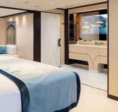 BEAUTE 36 Majesty Yacht 120 (BEAUTY)