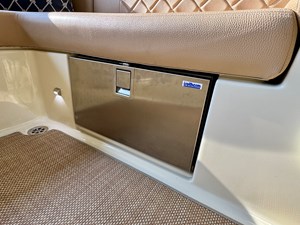 018 Chris-Craft Launch 27 Heritage Trim Edition Surf 63 