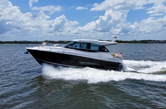 Regal 38 4 